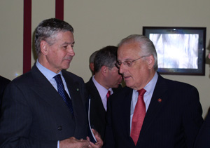 Giopvanni Castellaneta and Bill Pascrell