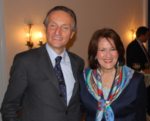 Claudio Bisogniero, Anita McBride